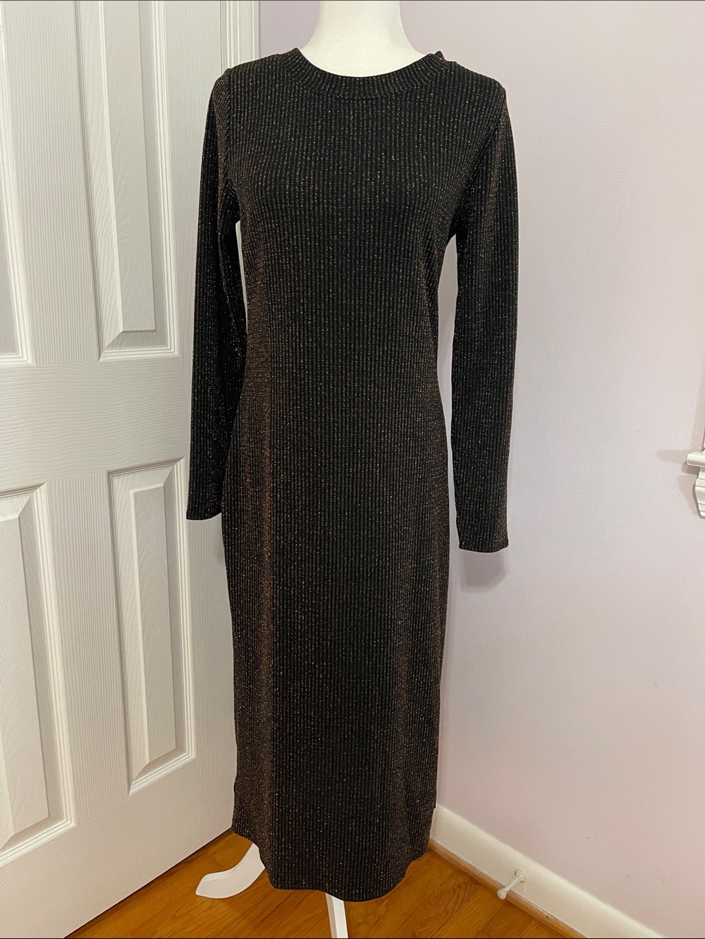 Black Loft Metallic Rib Knit Long Sleeve Midi Dress